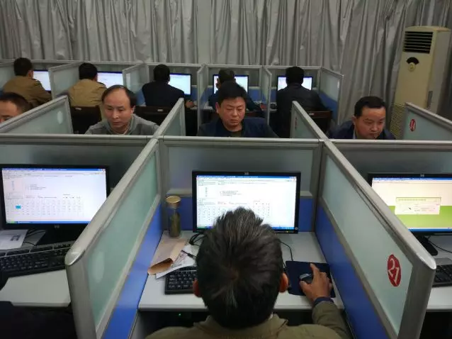 黃山市首場網(wǎng)約車駕駛員從業(yè)資格考試開考啦 ，通過率23.8%！